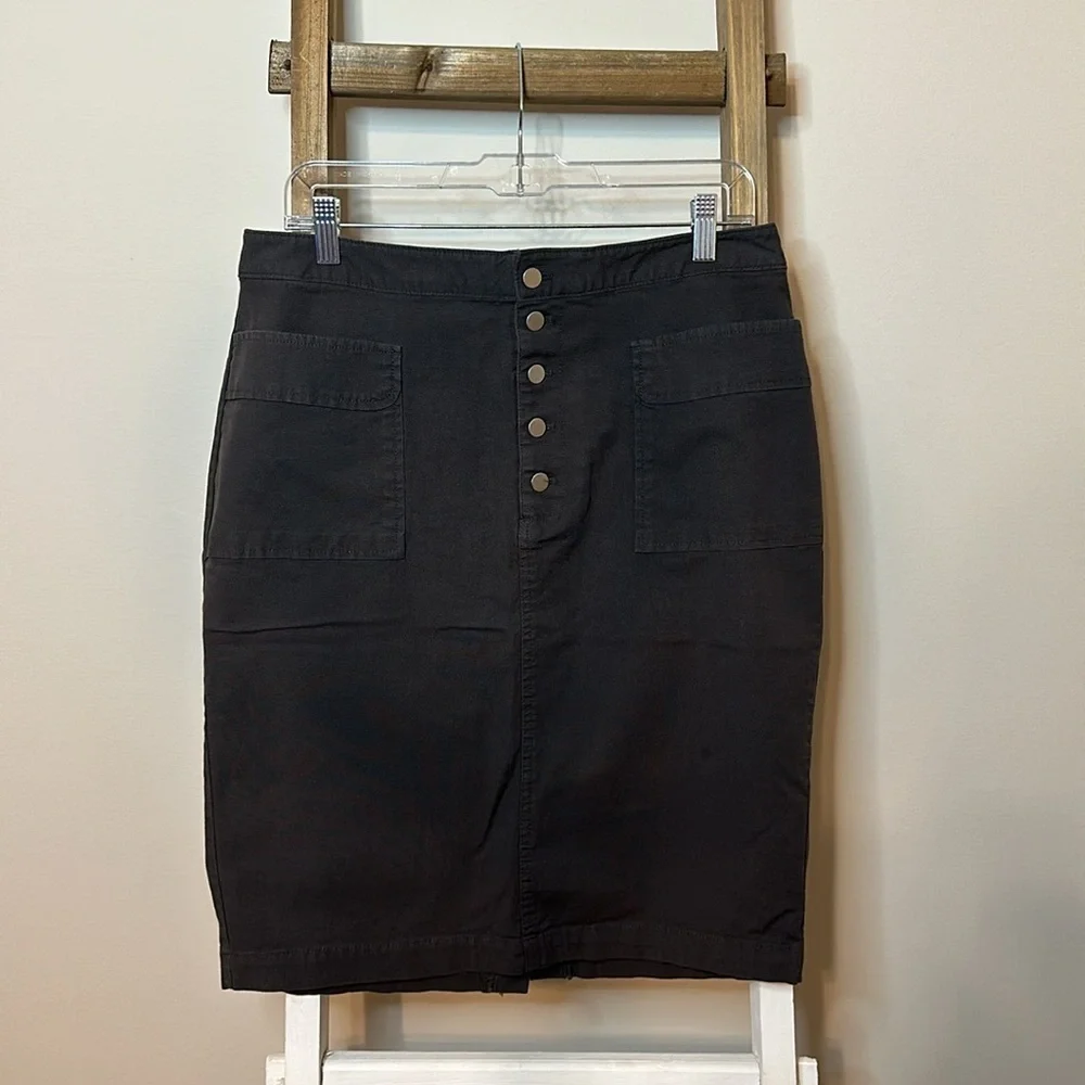 The Limited Pencil Skirt with Front Button Up Closure and Pockets Size 12 in GUC